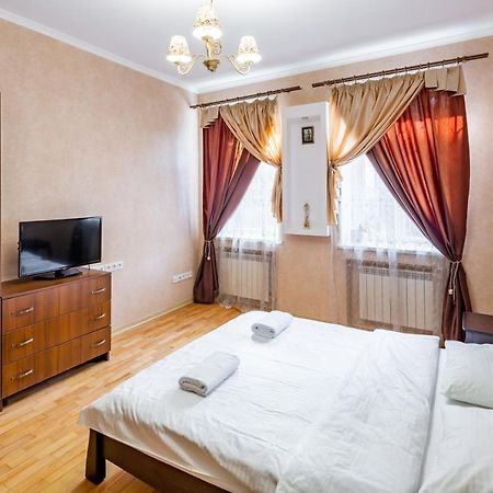 Lva Apartment Lviv Extérieur photo