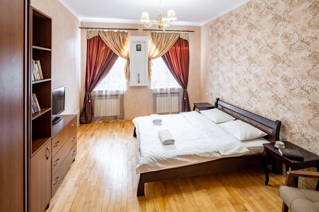 Lva Apartment Lviv Extérieur photo